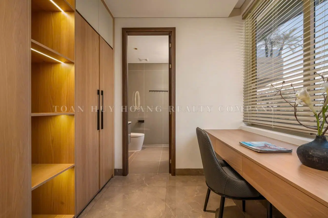 Luxury 6-Bedroom Pool Villa for Rent Near Thuan Phuoc Bridge, Da Nang, view 12