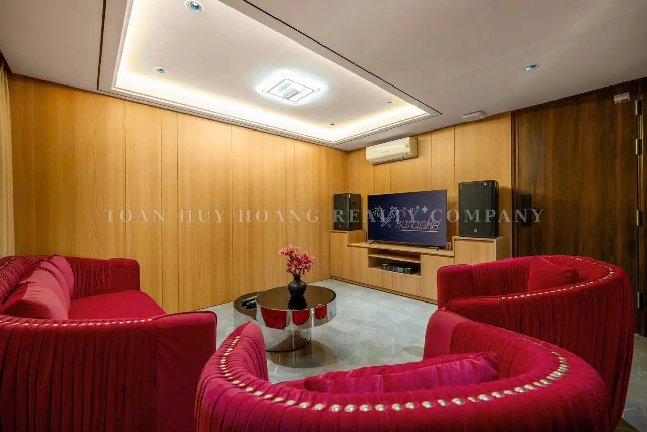 Luxury 6-Bedroom Pool Villa for Rent Near Thuan Phuoc Bridge, Da Nang, view 31