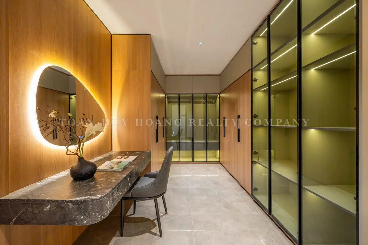 Luxury 6-Bedroom Pool Villa for Rent Near Thuan Phuoc Bridge, Da Nang, view 6