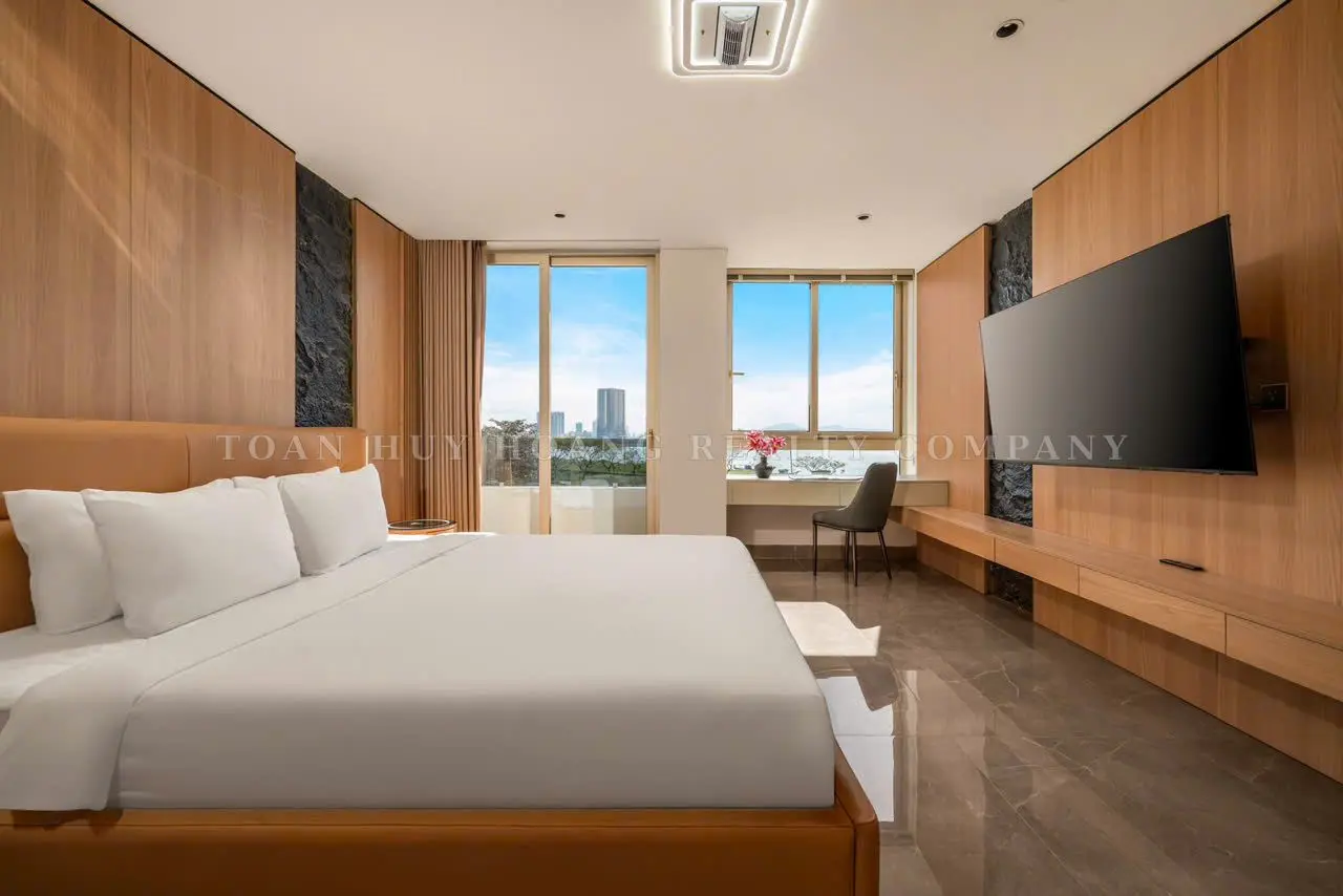 Luxury 6-Bedroom Pool Villa for Rent Near Thuan Phuoc Bridge, Da Nang, view 8