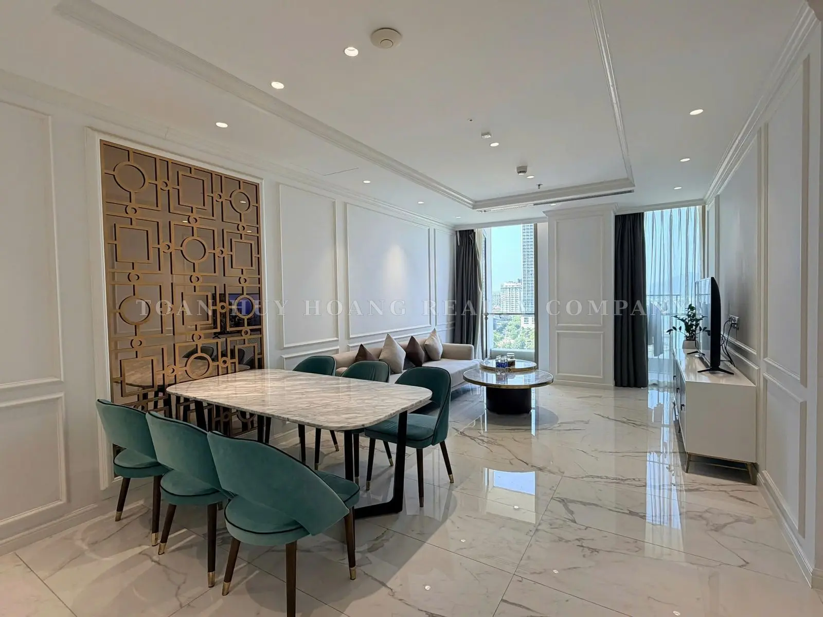 Bach Dang Complex Apartment for Rent in Da Nang | 120 sqm | 2 Bedrooms | Direct Han River View, view 4