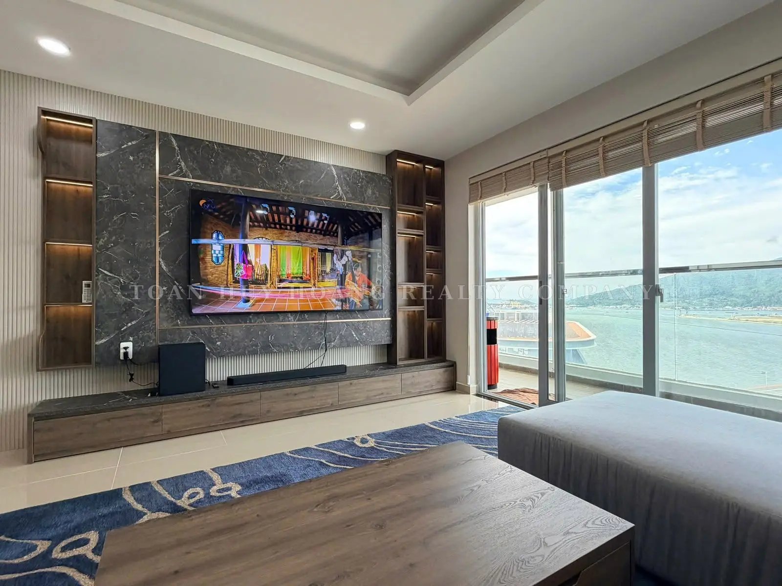Blooming Tower Apartment, 3 Bedrooms, Fully Furnished
, view 11