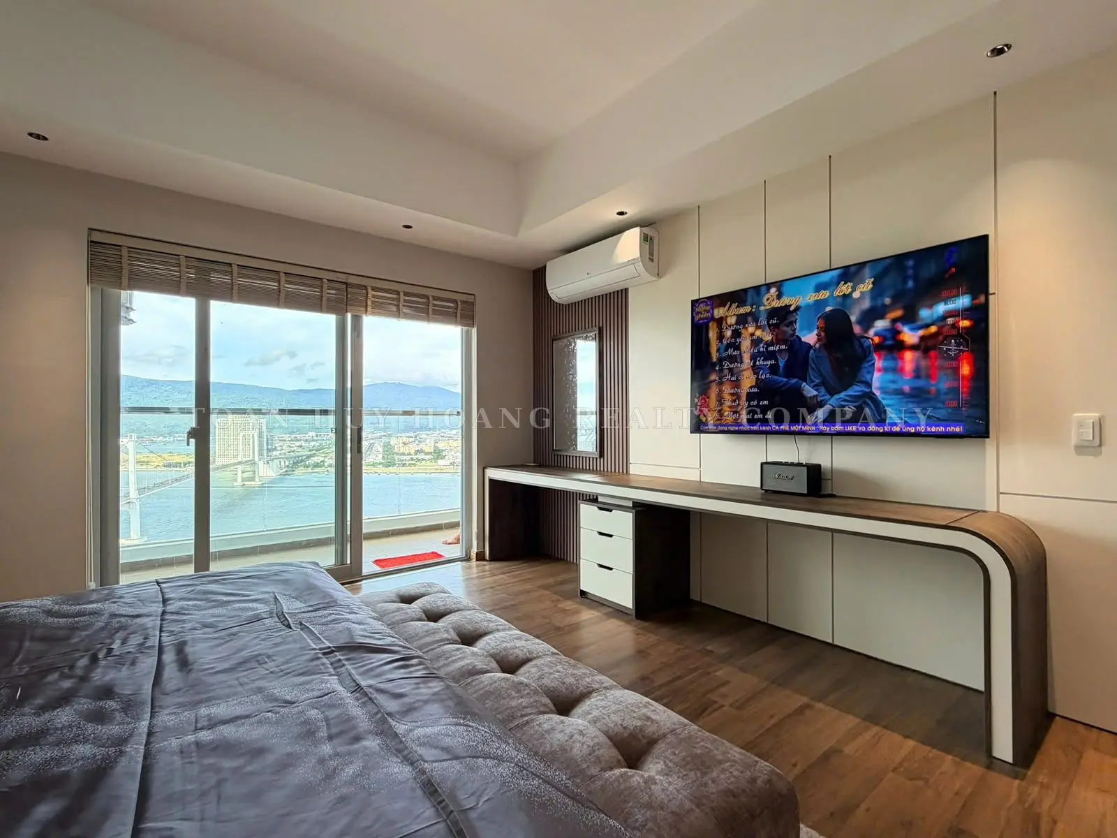 Blooming Tower Apartment, 3 Bedrooms, Fully Furnished
, view 5