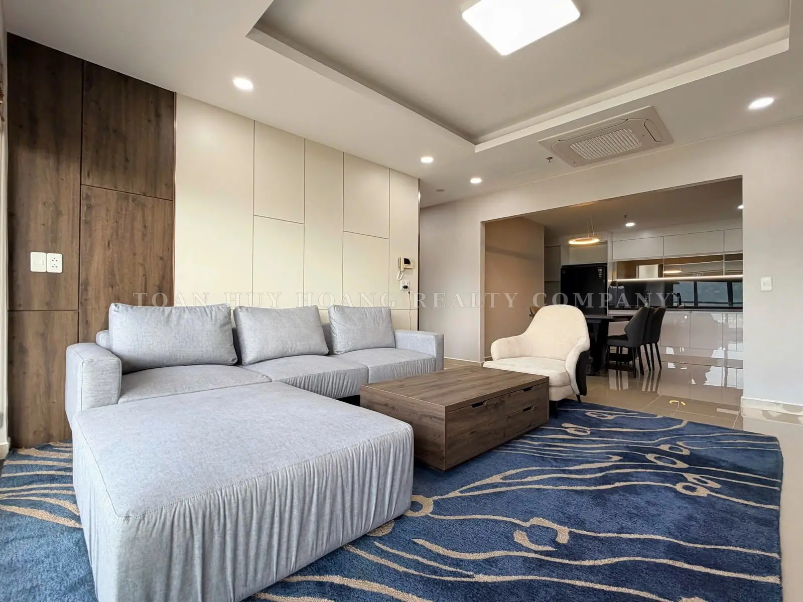 Blooming Tower Apartment, 3 Bedrooms, Fully Furnished
, view 3