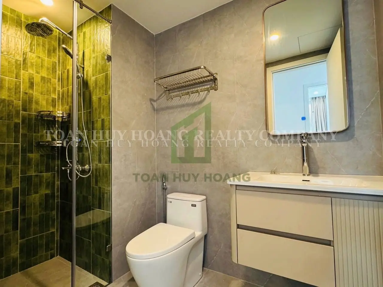 new listing 1, view 10