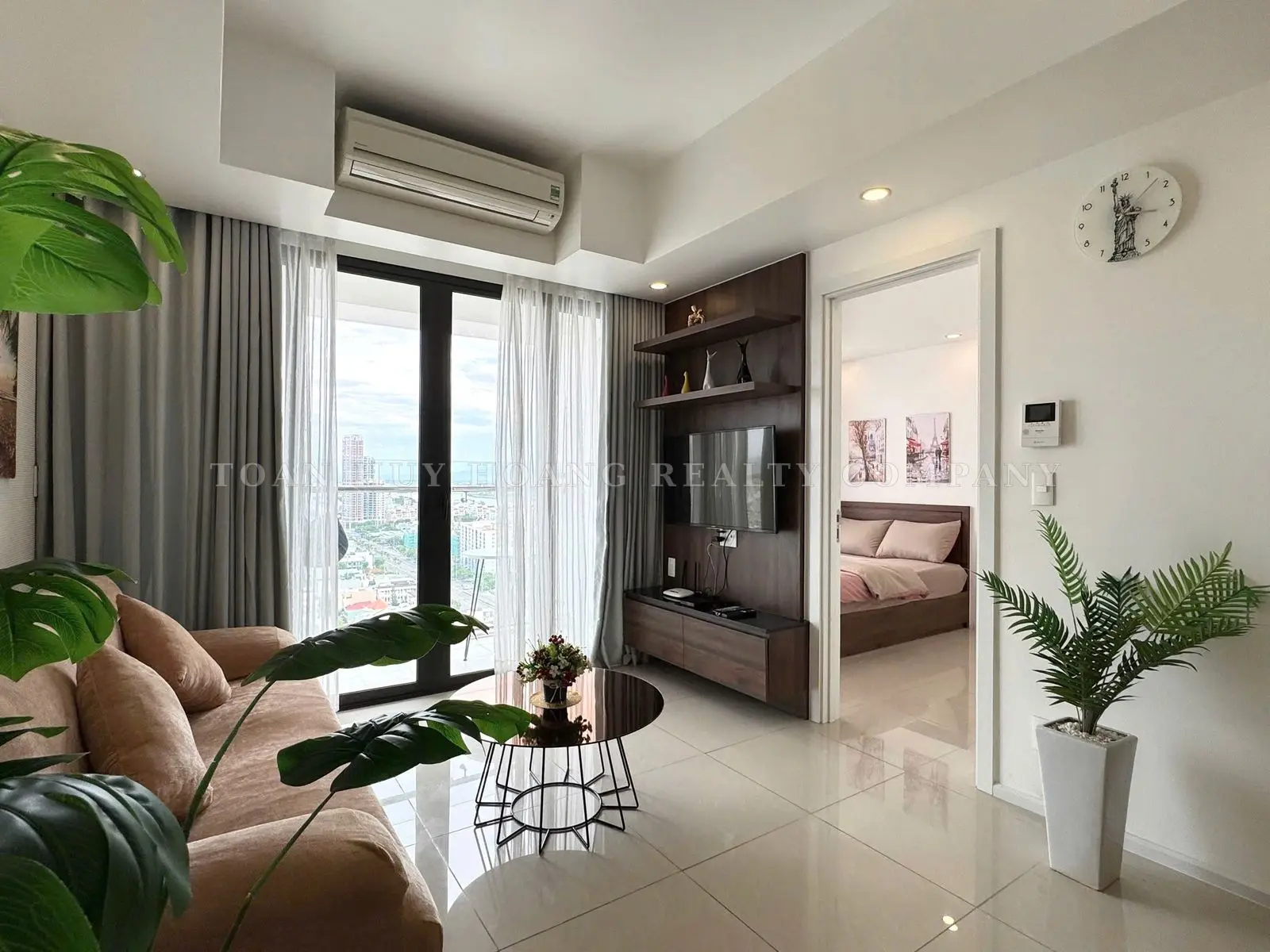Hiyori Garden Tower Apartment for Rent | 63m² | 2 Bedrooms | Modern Furniture, view 1
