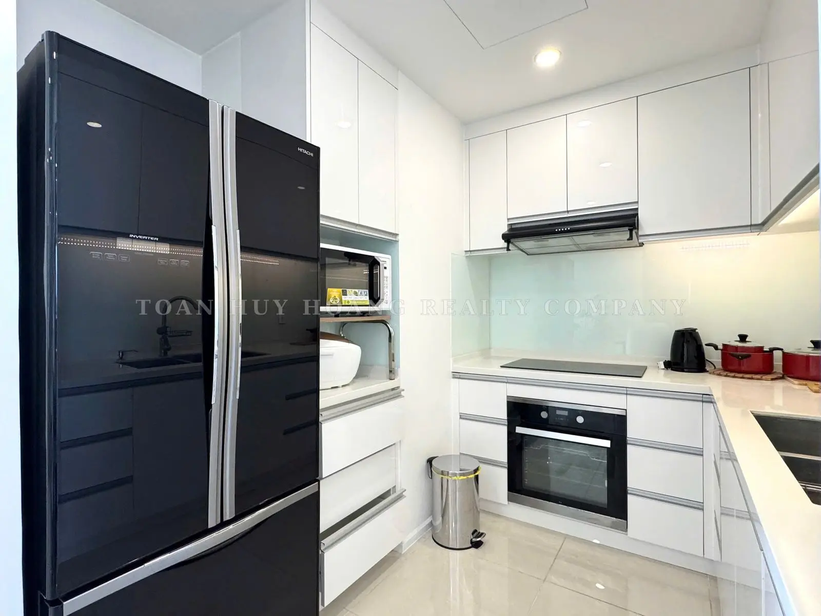Hiyori Garden Tower Apartment for Rent | 63m² | 2 Bedrooms | Modern Furniture, view 3