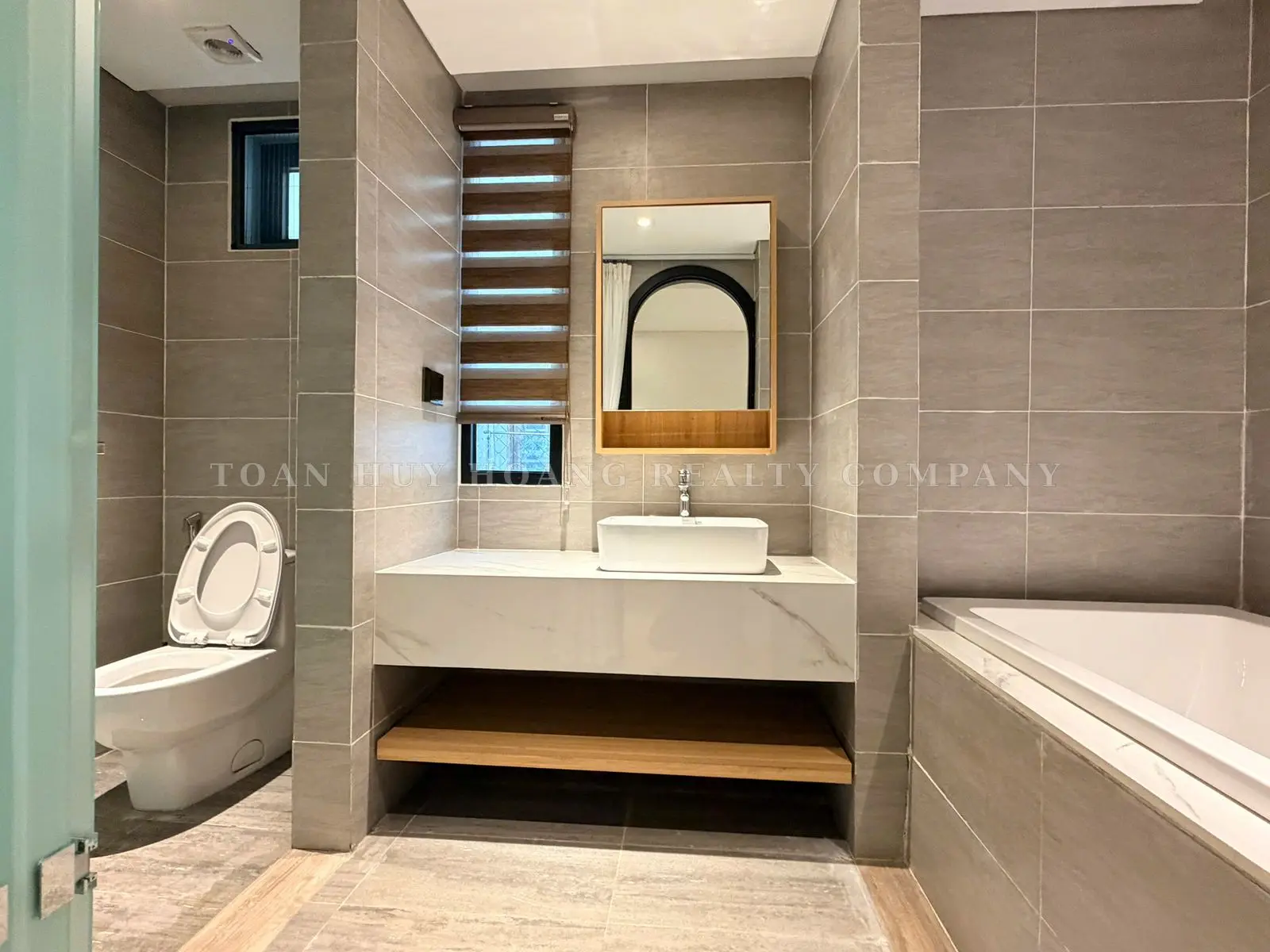 HOUSE FOR RENT IN NAM VIET A, DA NANG | 3 FLOORS | 3 ENSUITE BEDROOMS | FULLY FURNISHED, view 16