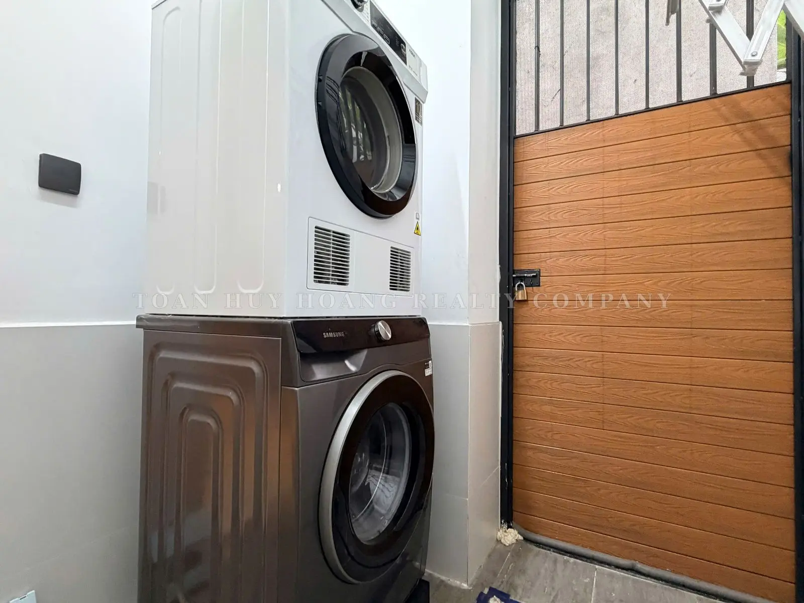 HOUSE FOR RENT IN NAM VIET A, DA NANG | 3 FLOORS | 3 ENSUITE BEDROOMS | FULLY FURNISHED, view 17