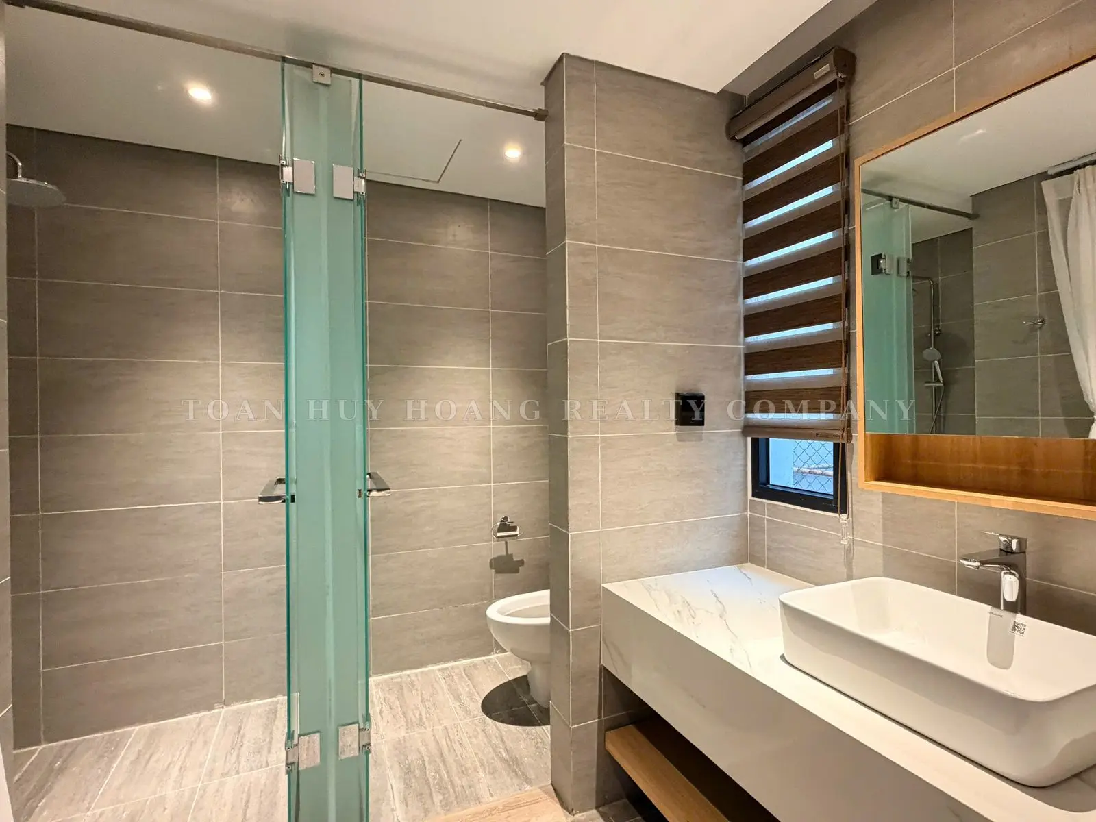 HOUSE FOR RENT IN NAM VIET A, DA NANG | 3 FLOORS | 3 ENSUITE BEDROOMS | FULLY FURNISHED, view 18