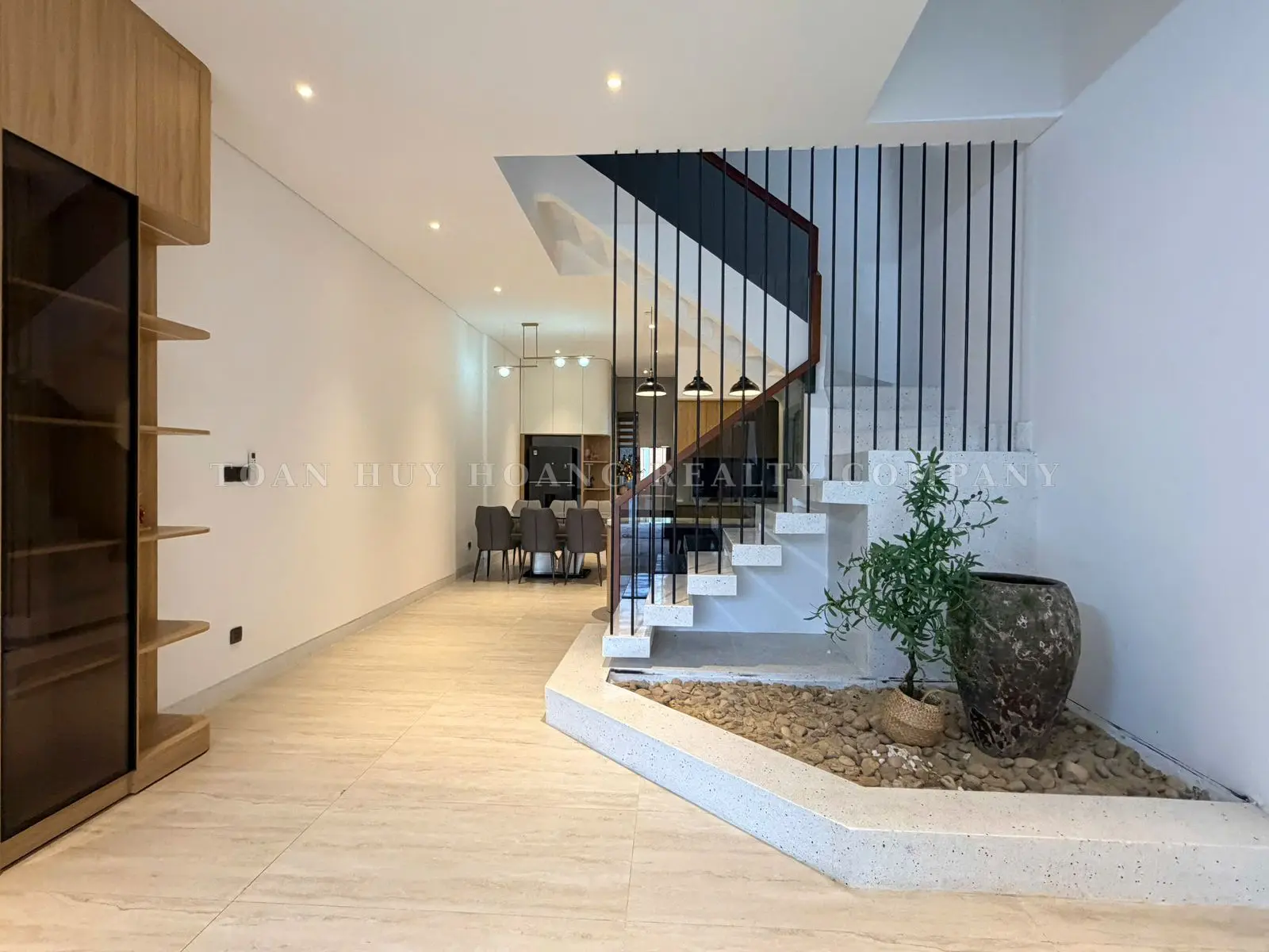 HOUSE FOR RENT IN NAM VIET A, DA NANG | 3 FLOORS | 3 ENSUITE BEDROOMS | FULLY FURNISHED, view 4