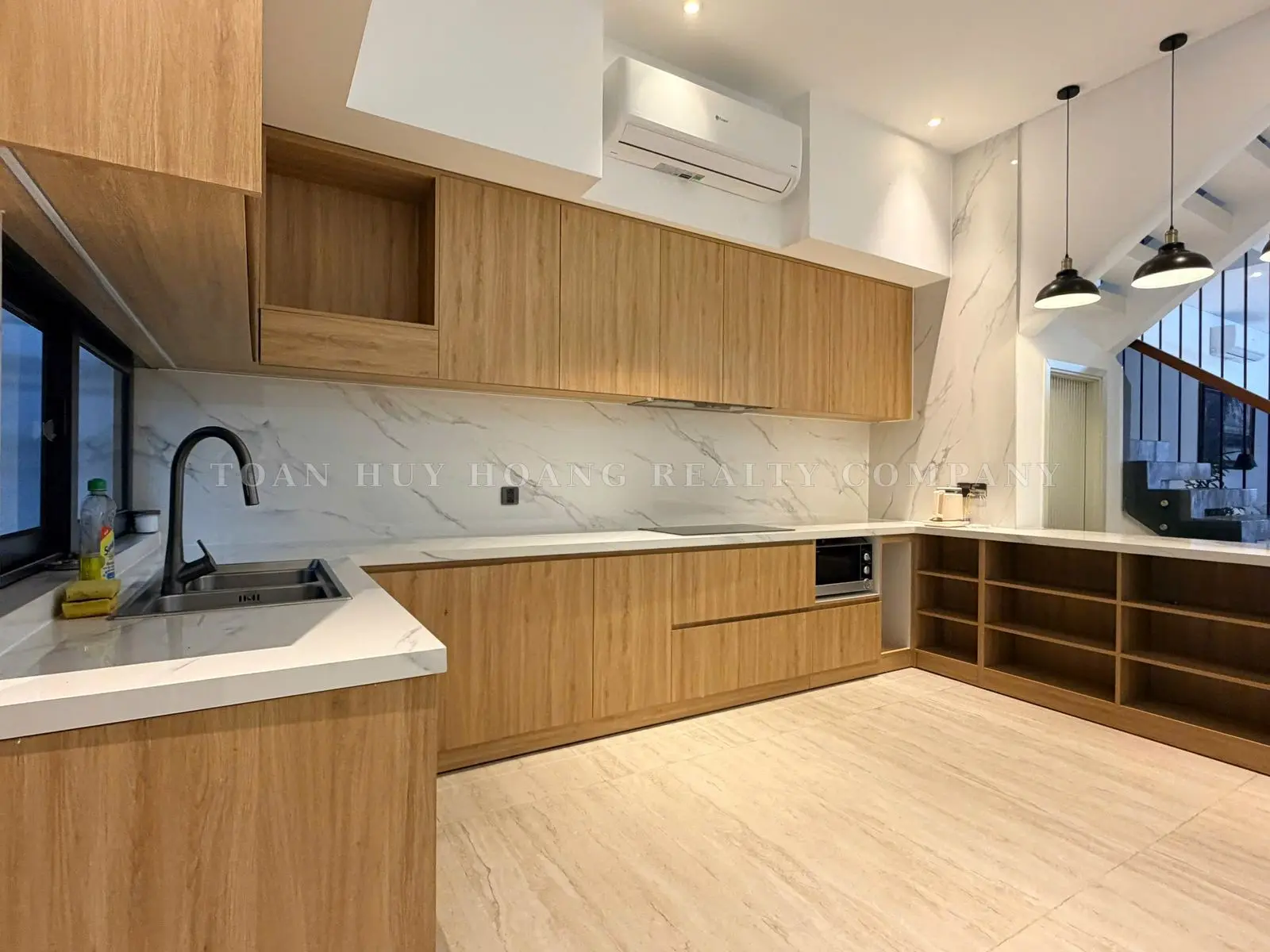 HOUSE FOR RENT IN NAM VIET A, DA NANG | 3 FLOORS | 3 ENSUITE BEDROOMS | FULLY FURNISHED, view 6