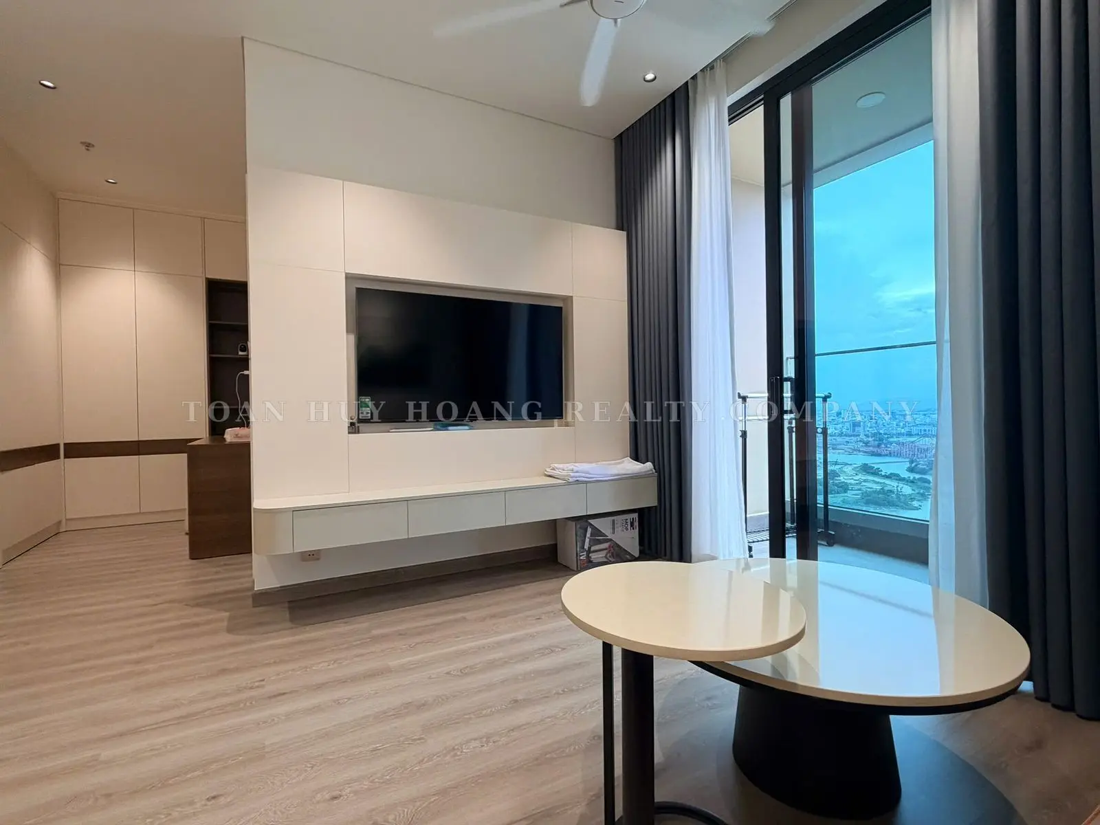 PANOMA 2 APARTMENT FOR RENT – 51M² – 1 BEDROOM+ – HAN RIVER VIEW, view 1