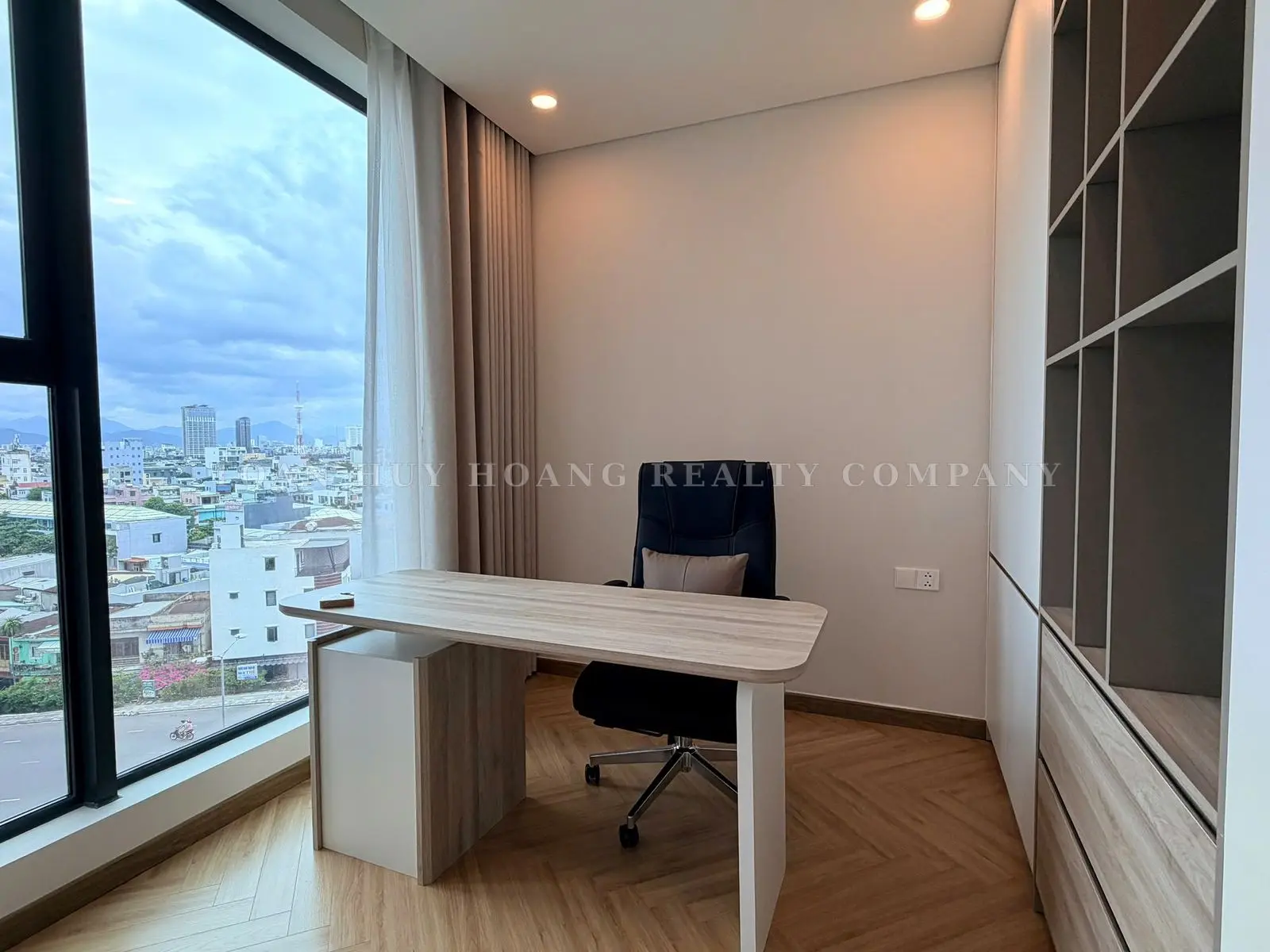 Panoma Apartment for Rent in Da Nang | 94m² | 2 Bedrooms + 1 Home Office | Luxury Furnished | 43 Million VND/Month, view 12