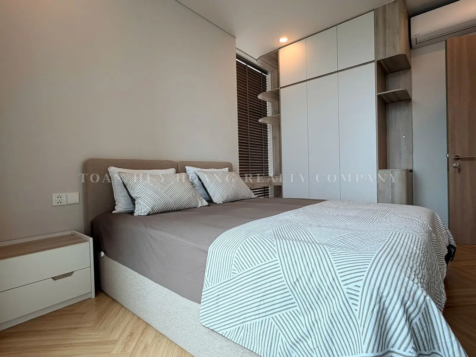 Panoma Apartment for Rent in Da Nang | 94m² | 2 Bedrooms + 1 Home Office | Luxury Furnished | 43 Million VND/Month, view 13