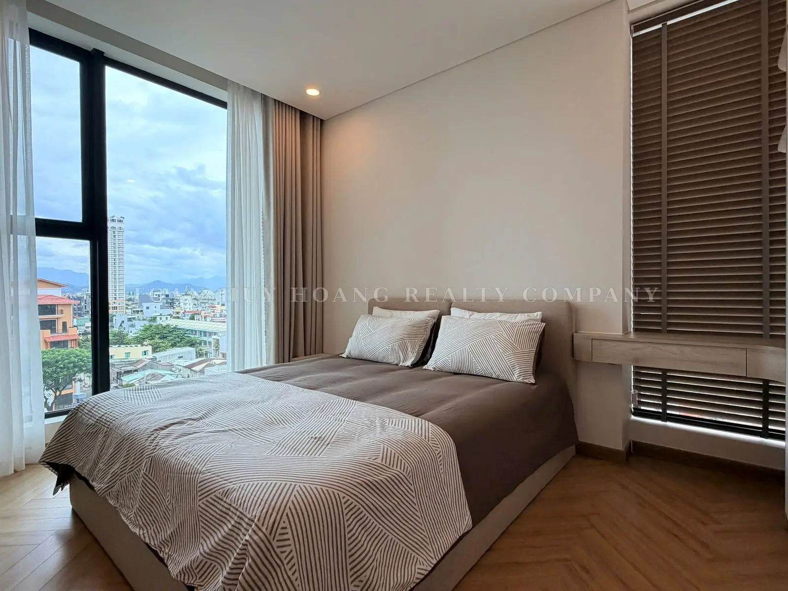 Panoma Apartment for Rent in Da Nang | 94m² | 2 Bedrooms + 1 Home Office | Luxury Furnished | 43 Million VND/Month, view 9