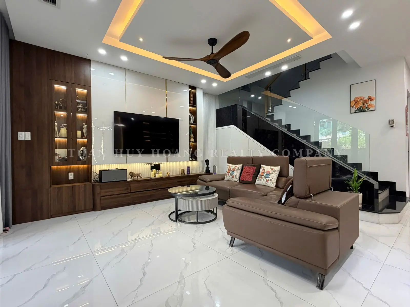 Luxury Phuc Loc Vien Villa for Rent in Da Nang | 4 Bedrooms | 150m² | Gated Community, view 1
