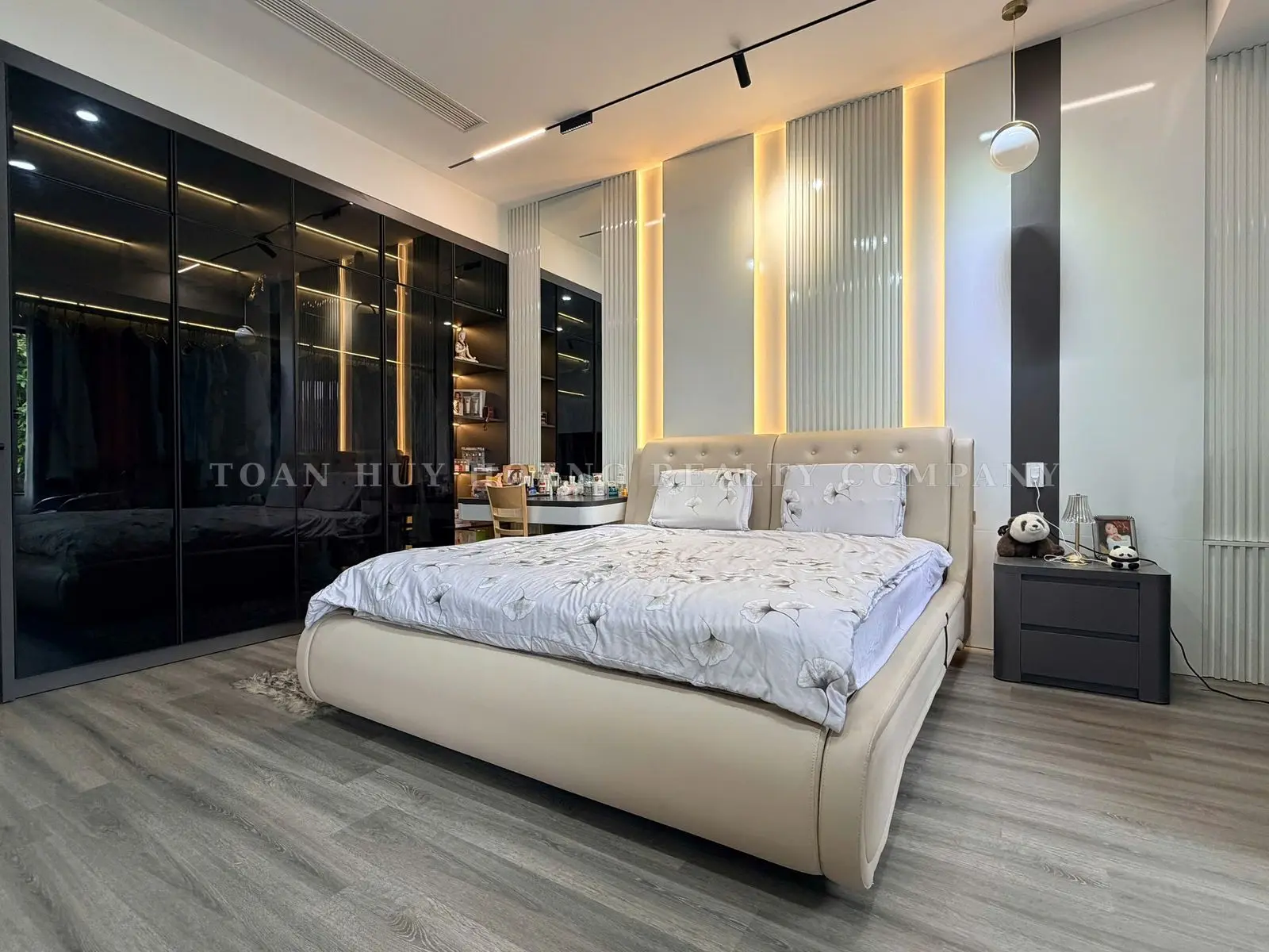 Luxury Phuc Loc Vien Villa for Rent in Da Nang | 4 Bedrooms | 150m² | Gated Community, view 11
