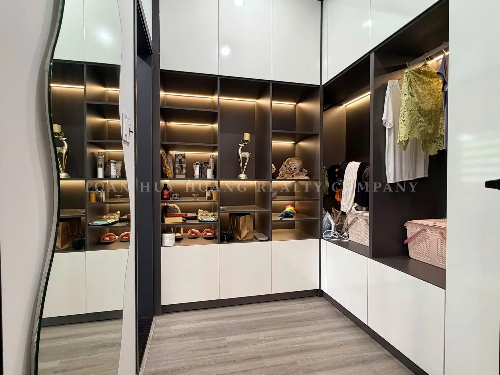 Luxury Phuc Loc Vien Villa for Rent in Da Nang | 4 Bedrooms | 150m² | Gated Community, view 16