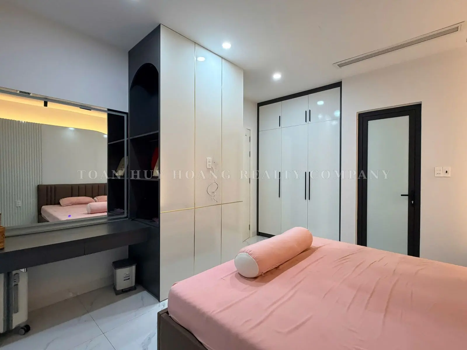 Luxury Phuc Loc Vien Villa for Rent in Da Nang | 4 Bedrooms | 150m² | Gated Community, view 7