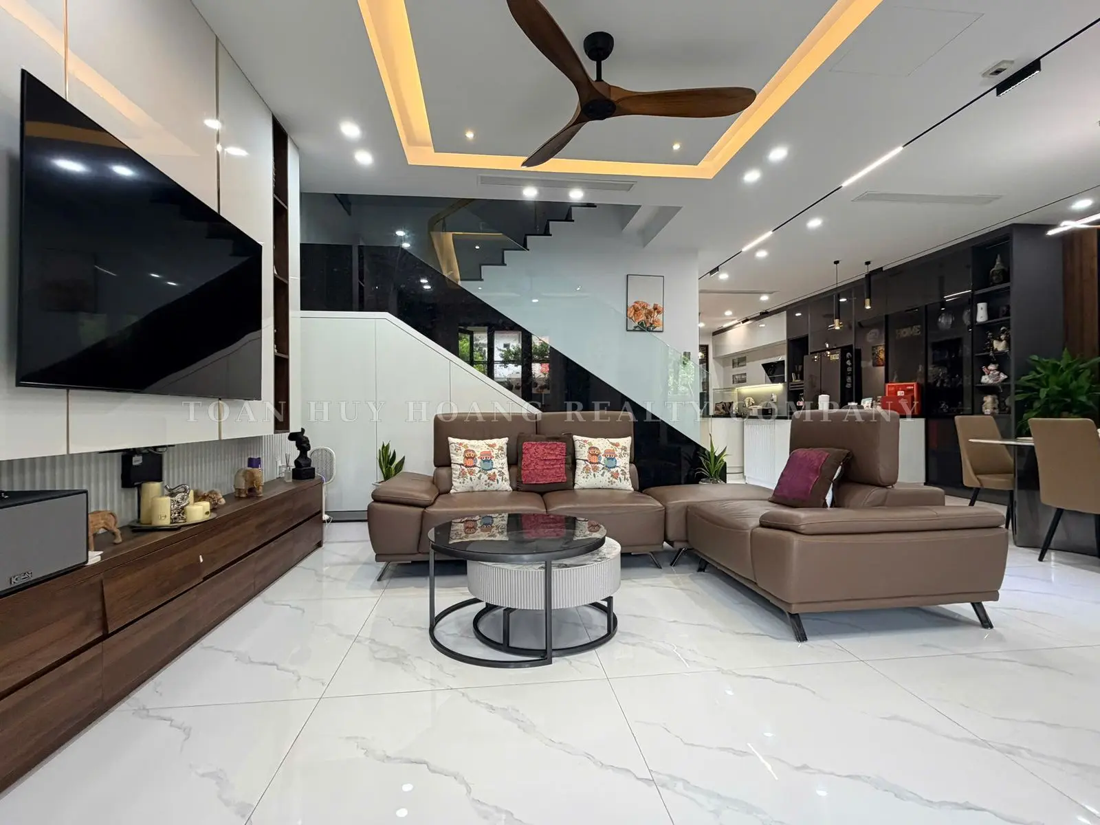 Luxury Phuc Loc Vien Villa for Rent in Da Nang | 4 Bedrooms | 150m² | Gated Community