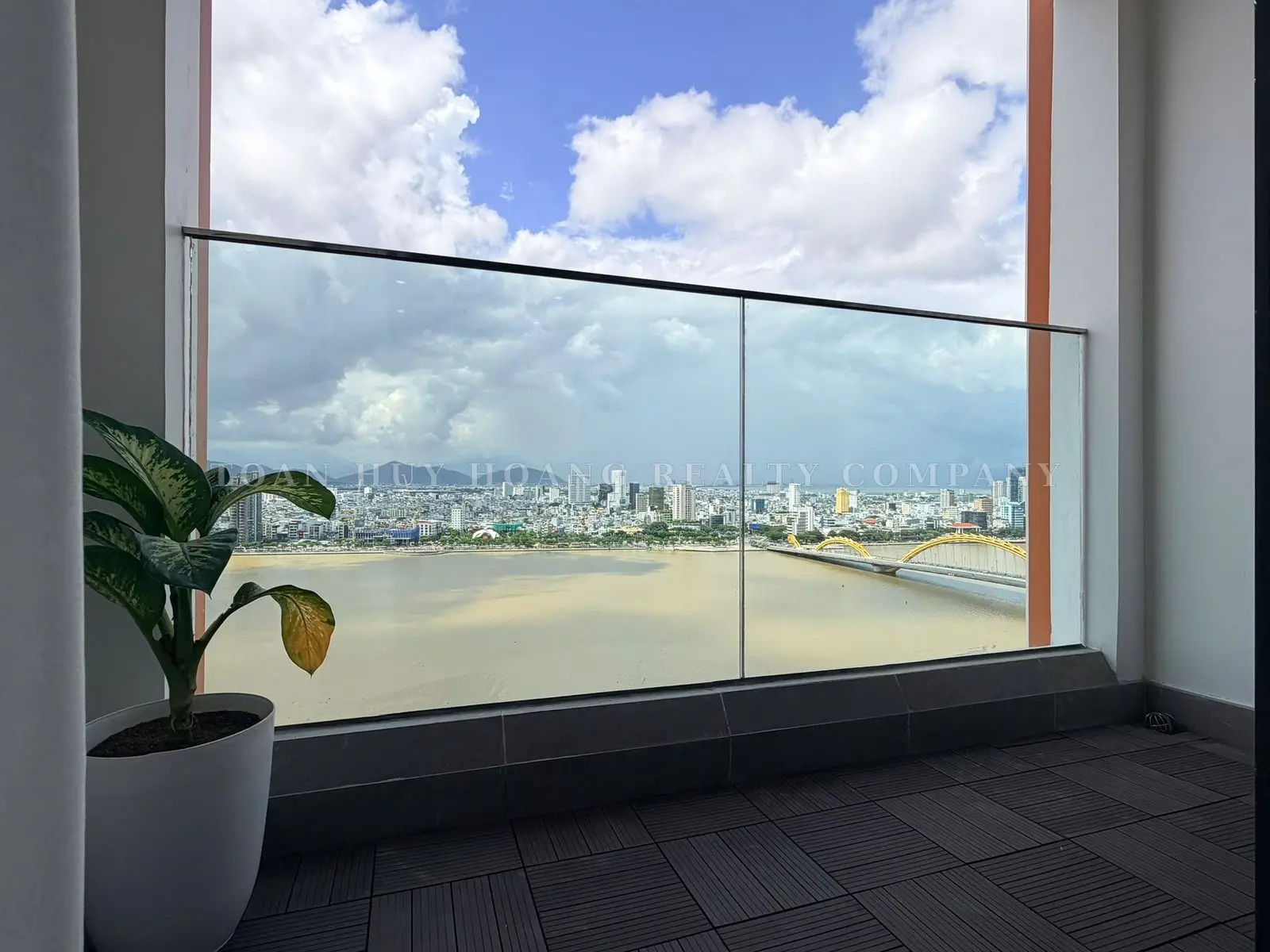 Ponte Apartment for Rent in Da Nang – 100m², 3 Bedrooms, Han River View, view 15