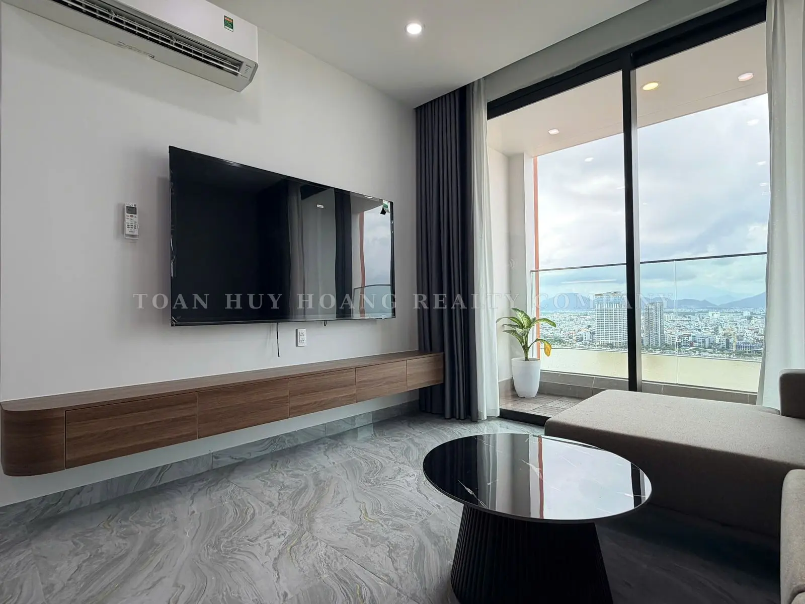 Ponte Apartment for Rent in Da Nang – 100m², 3 Bedrooms, Han River View, view 3