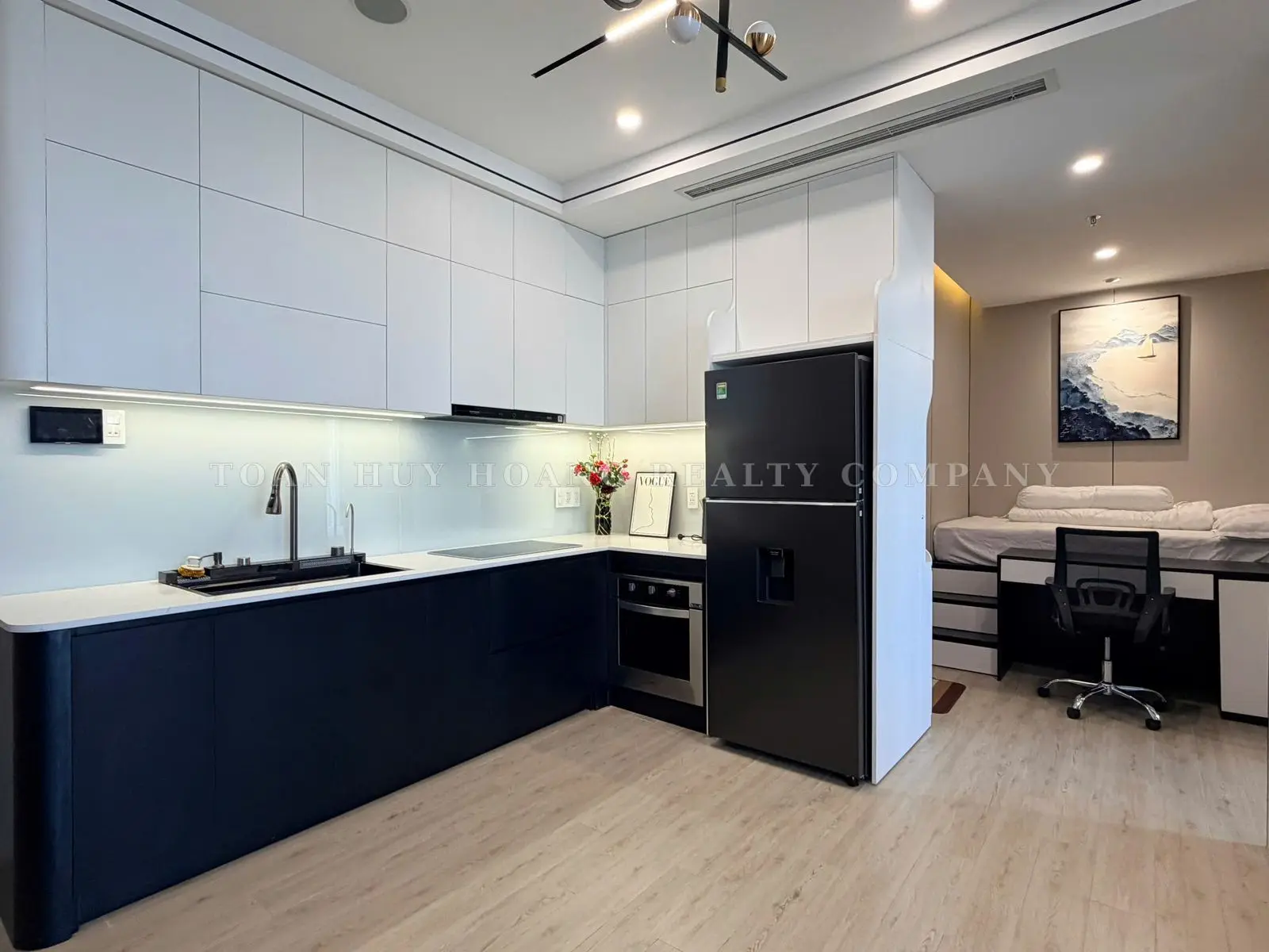 Ponte Apartment for Rent in Da Nang | 51m² | 1BR+ | Direct Han River View | Luxury Interior, view 5