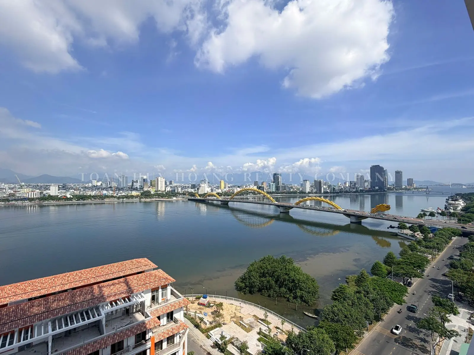 Ponte Apartment for Rent in Da Nang | 51m² | 1BR+ | Direct Han River View | Luxury Interior, view 7