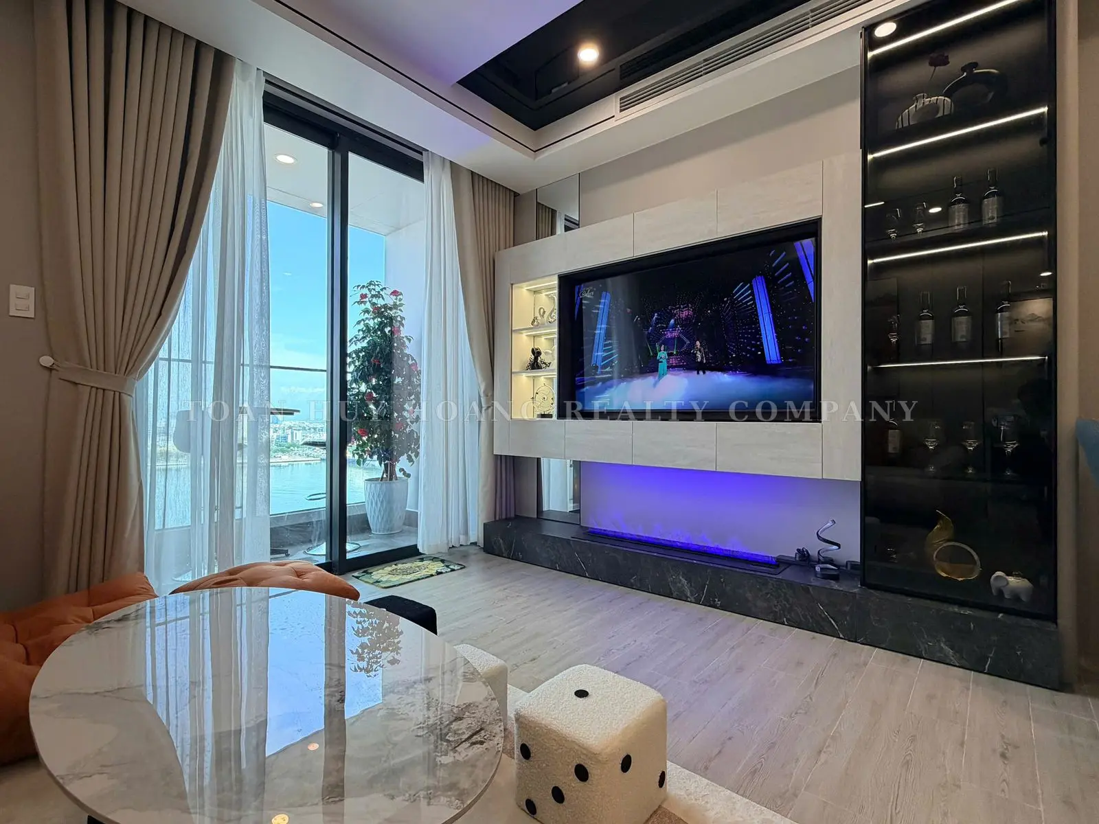 Ponte Apartment for Rent in Da Nang | 51m² | 1BR+ | Direct Han River View | Luxury Interior, view 9