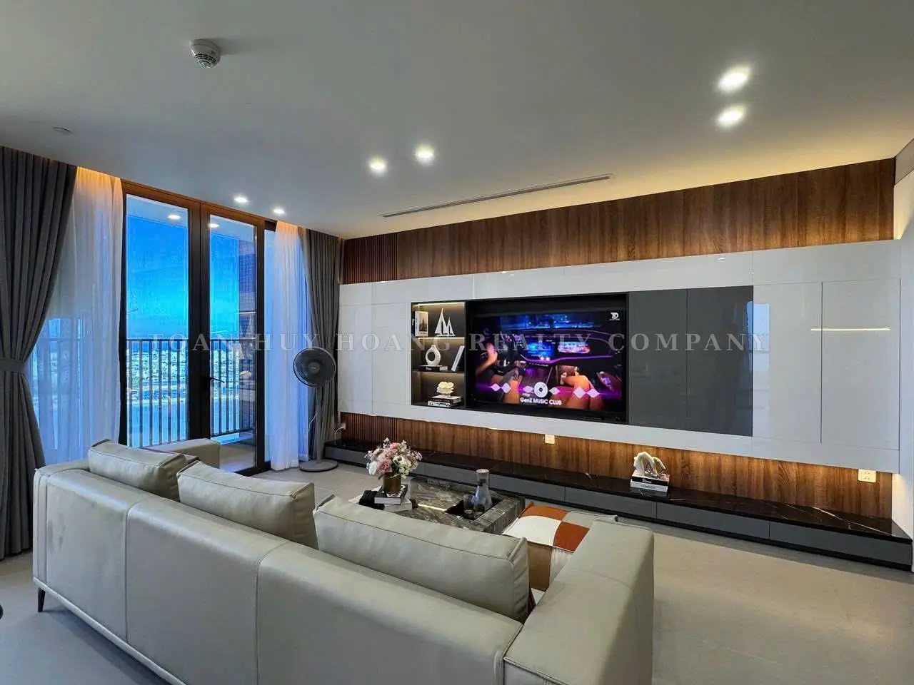 Luxury 2-Bedroom Apartment for Rent at Sam Tower Da Nang | 84m² | Direct Han River View, view 12