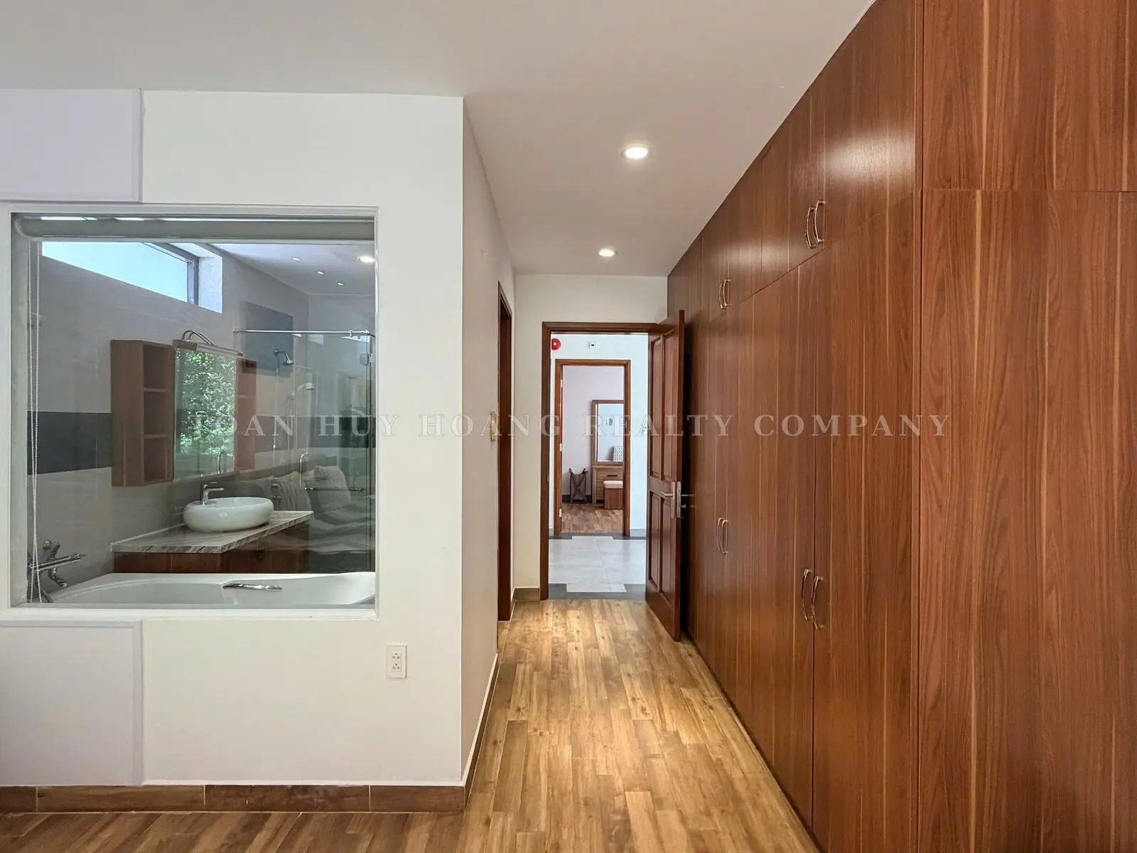 The Point Villa For Rent In Da Nang, 300m² Corner Villa, 3 Bedrooms, Private Pool, view 9