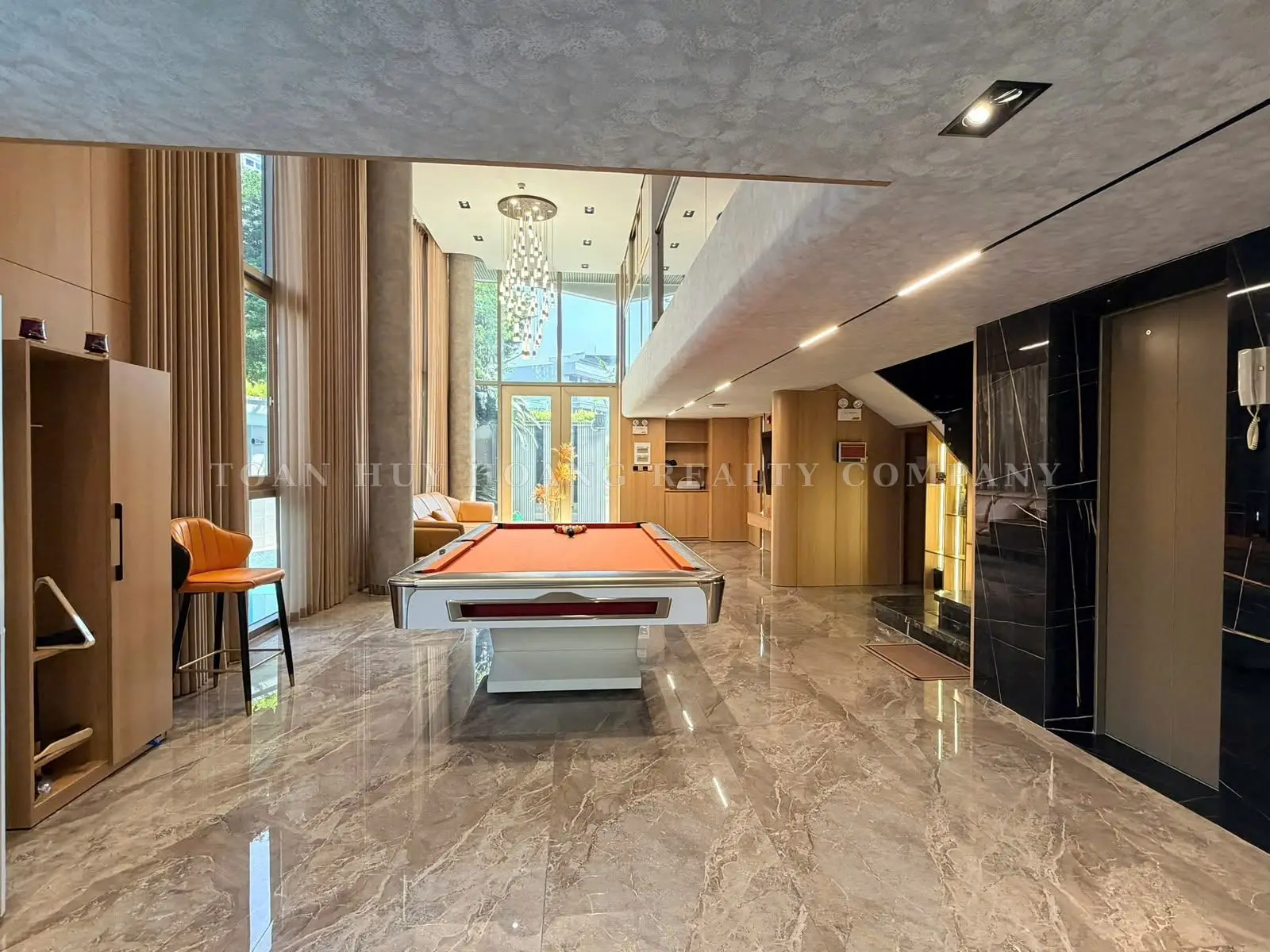 Beautiful Villa in Da Nang Near Thuan Phuoc Bridge, 6 Bedrooms, view 10