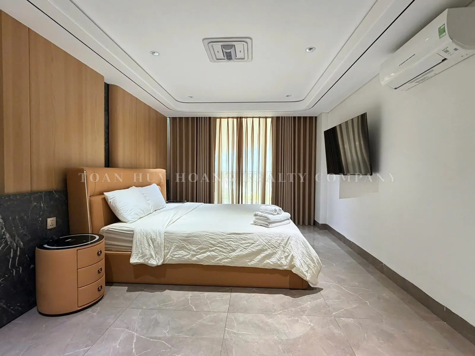 Beautiful Villa in Da Nang Near Thuan Phuoc Bridge, 6 Bedrooms, view 13