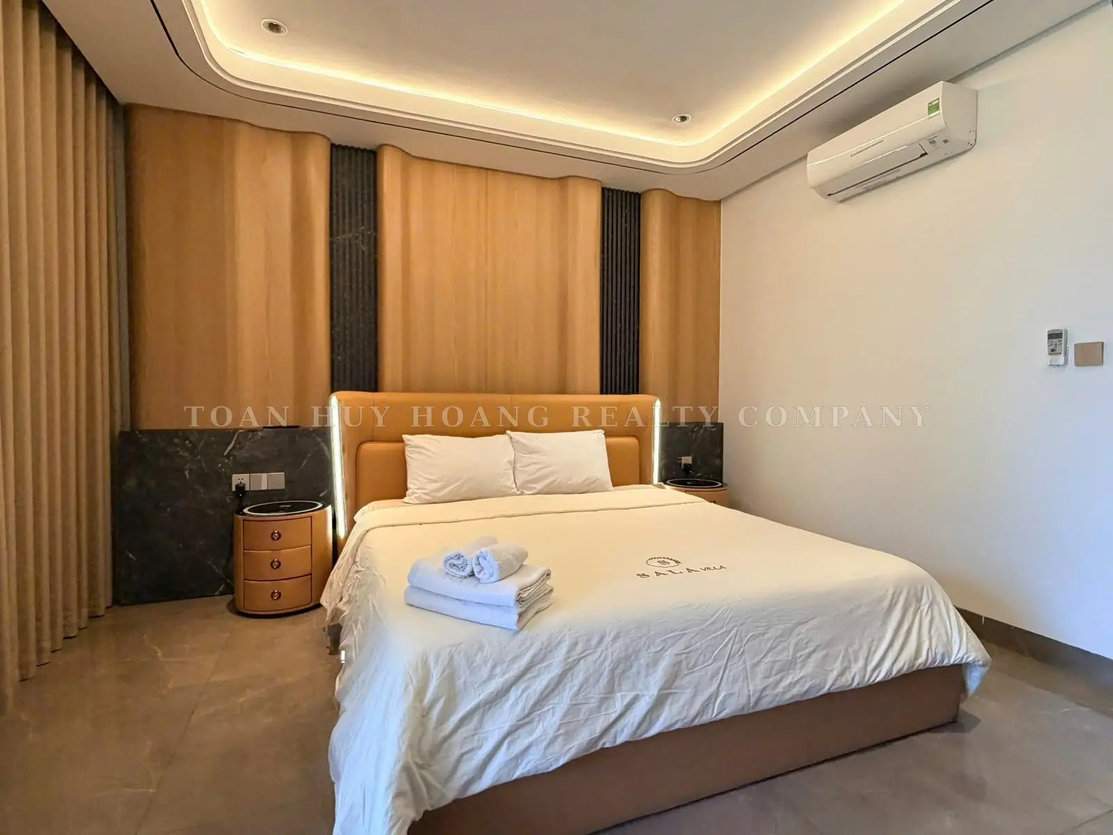 Beautiful Villa in Da Nang Near Thuan Phuoc Bridge, 6 Bedrooms, view 7